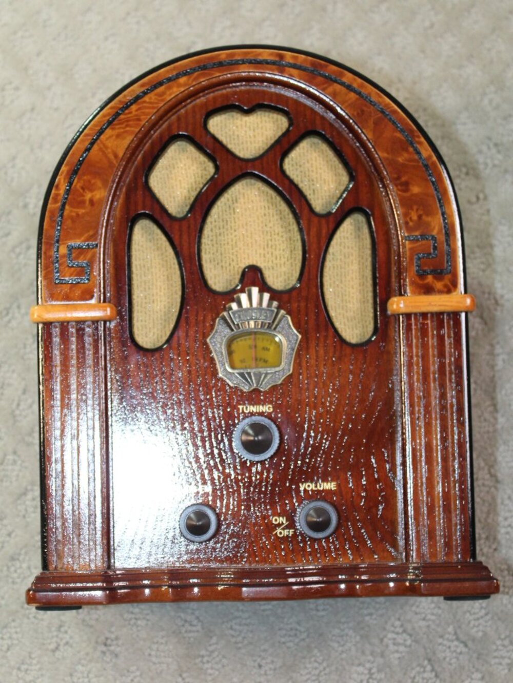 Crosley 1930 Radio Reproduction Cathedral CR31 AM/FM Collector's Edition